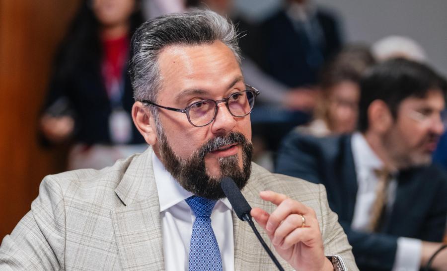 Senador Alan Rick propõe ampliar desoneração para impulsionar conectividade no campo